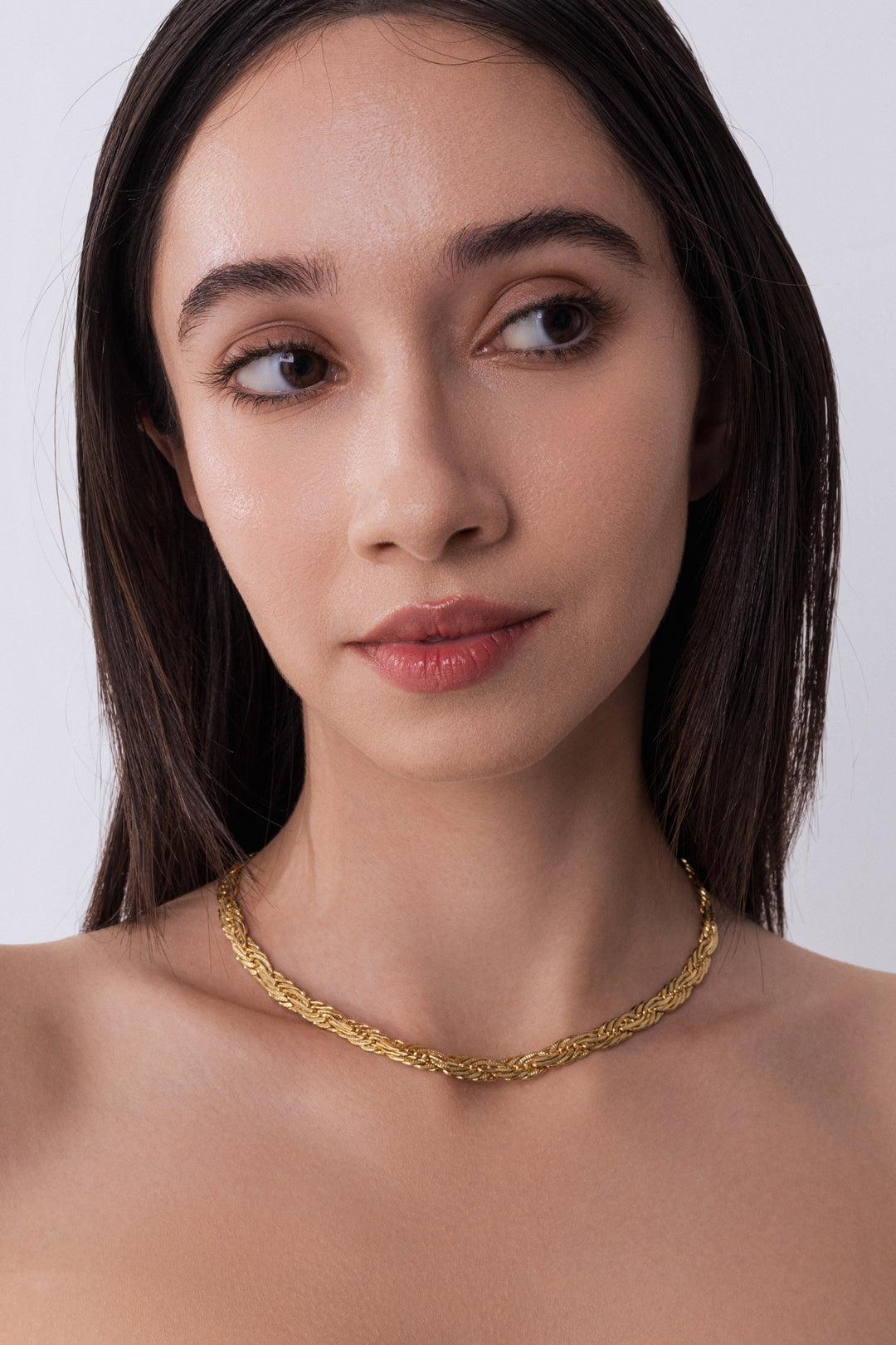 Romeo and Juliet Necklace In Gold