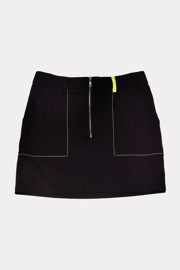 Hana Zipped Mini Skirt In Black