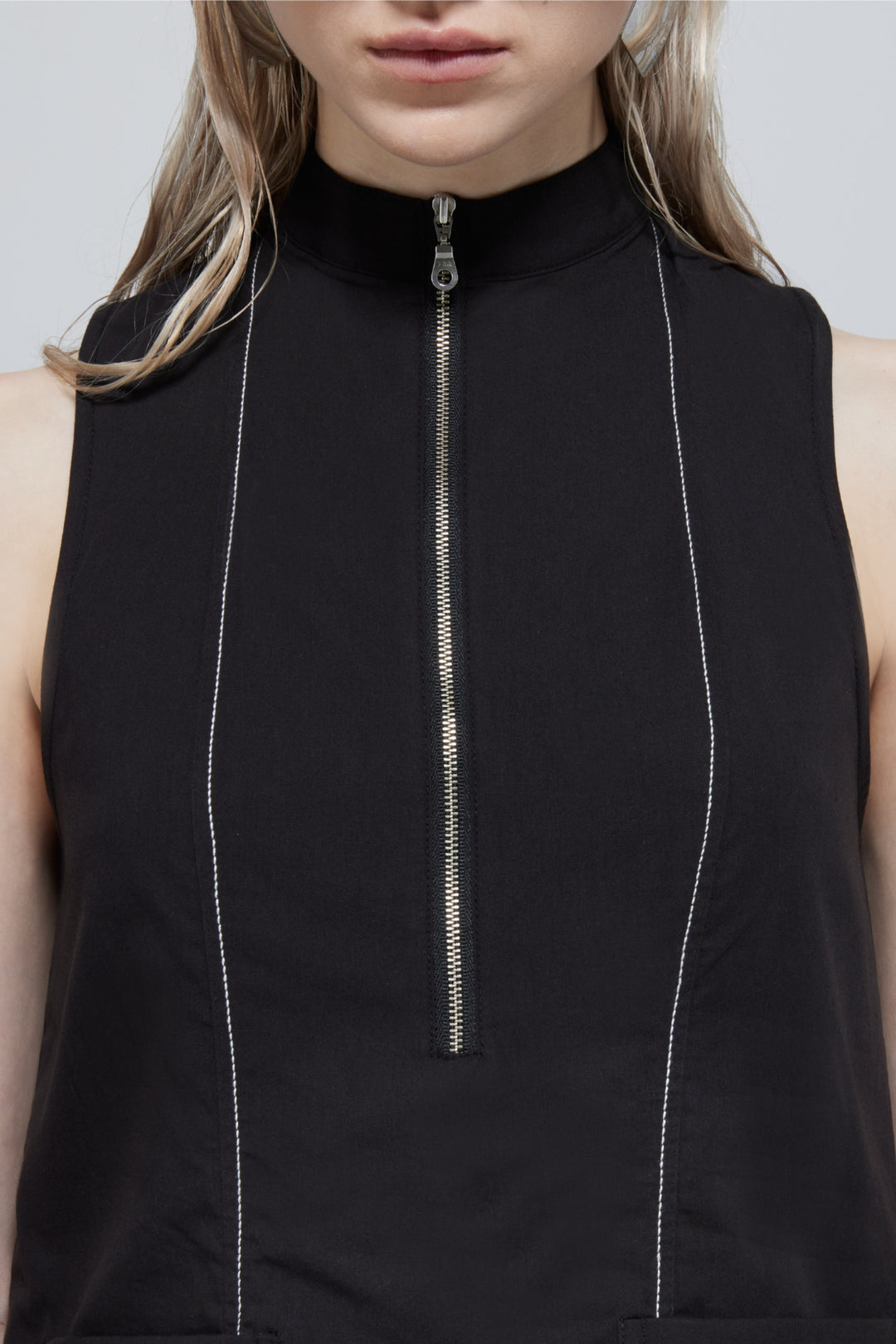 Amelie Sleeveless Zipped Dress In Black