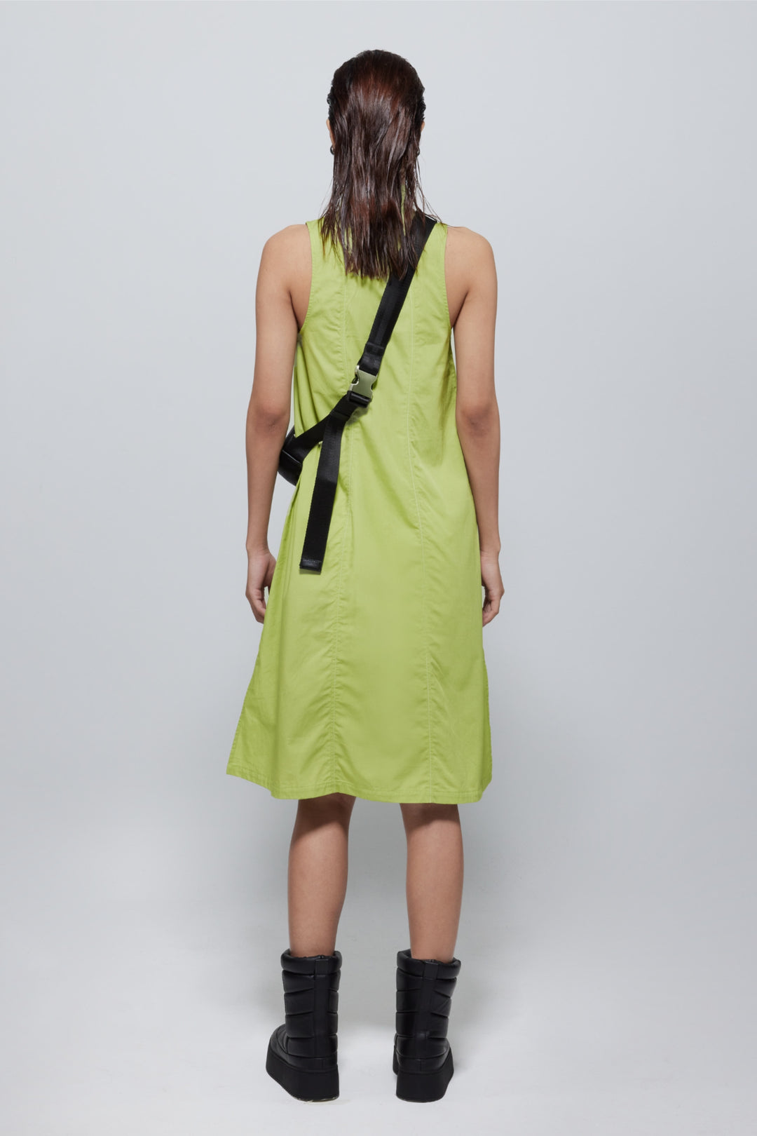 Amelie Sleeveless Zipped Dress In Green
