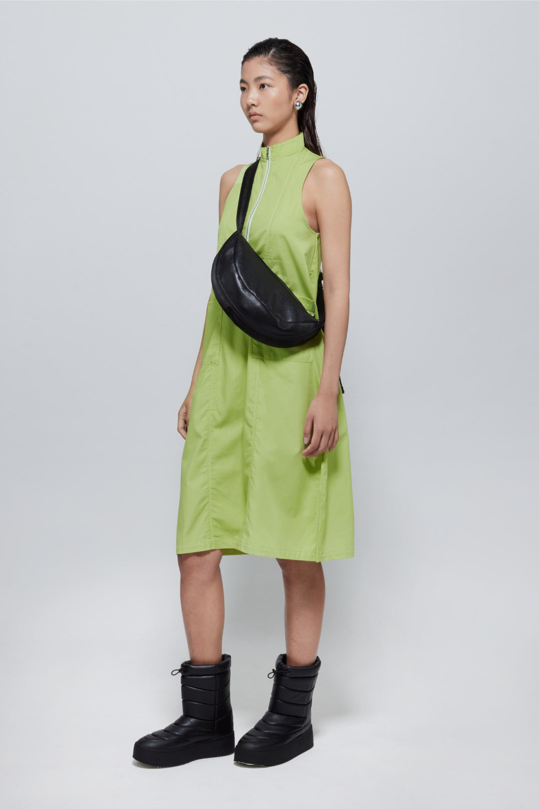 Amelie Sleeveless Zipped Dress In Green