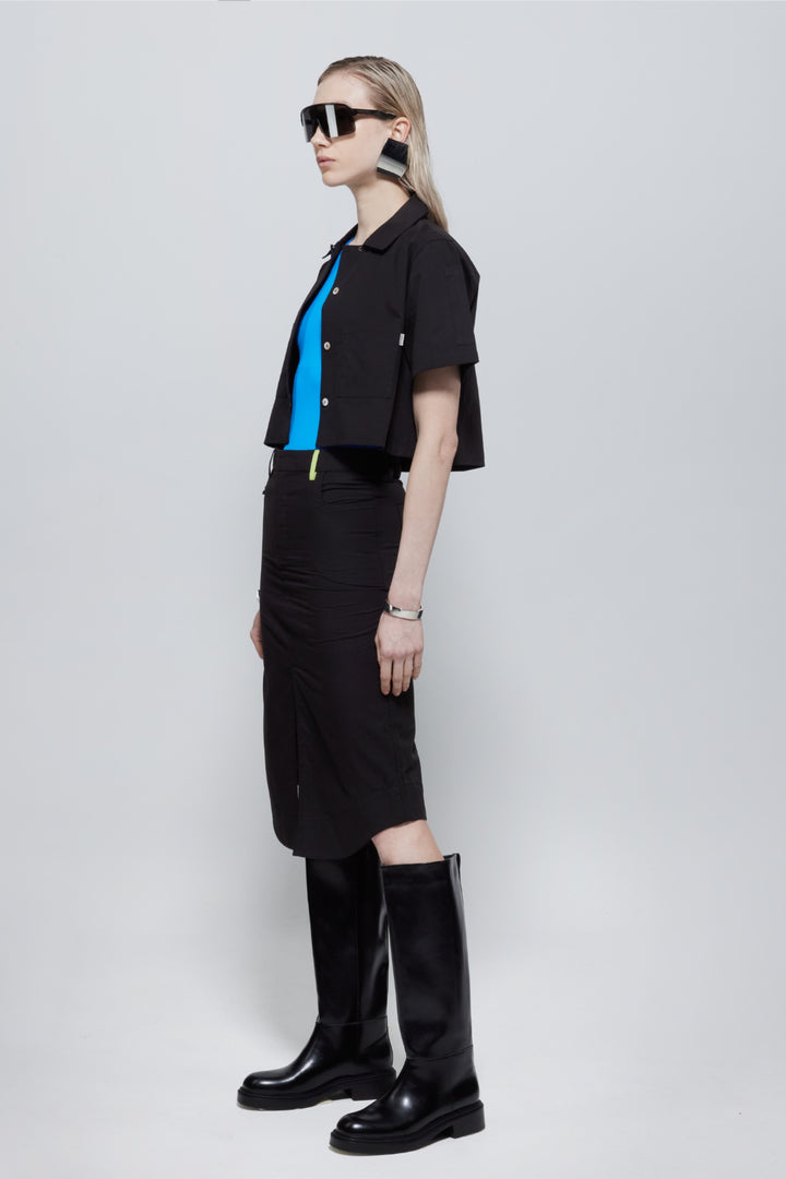 Alex Boxy Cropped Short-Sleeved Shirt In Black