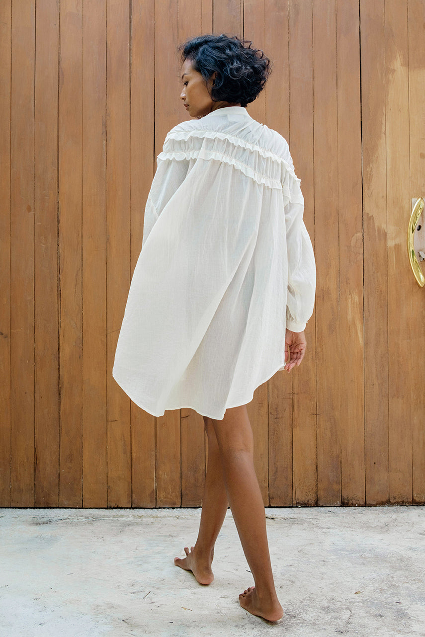 Lucia Oversized Ruffles Shirt In Cream