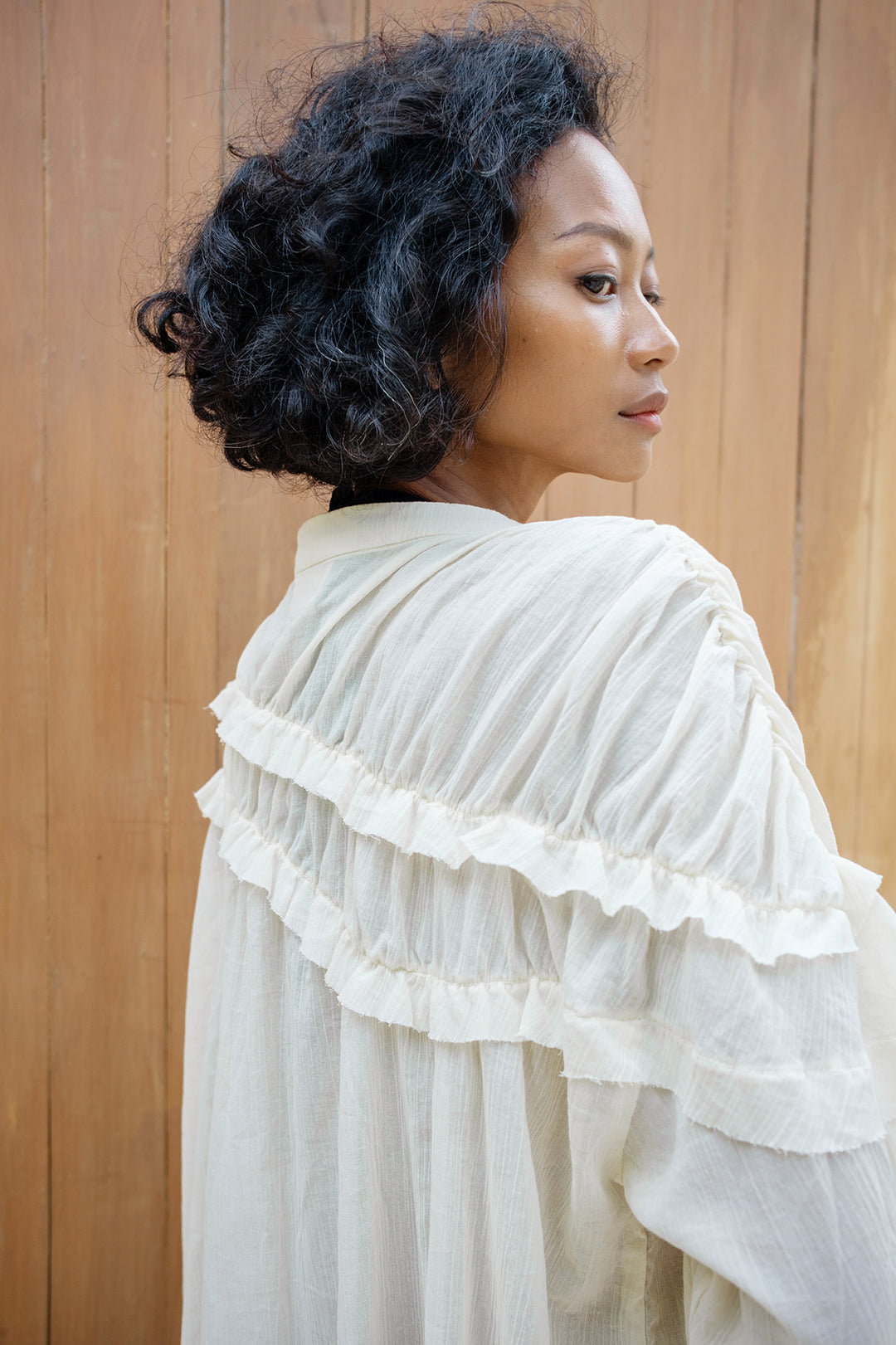 Lucia Oversized Ruffles Shirt In Cream