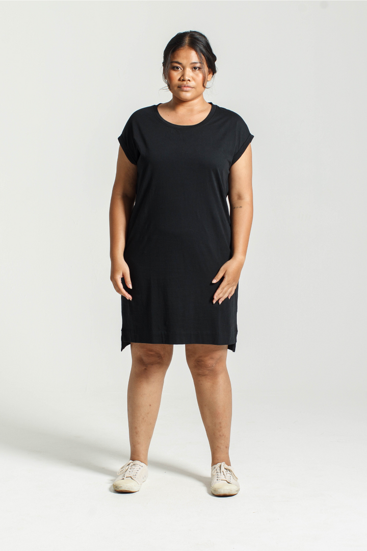 Rolled Sleeve T-shirt Dress in Black