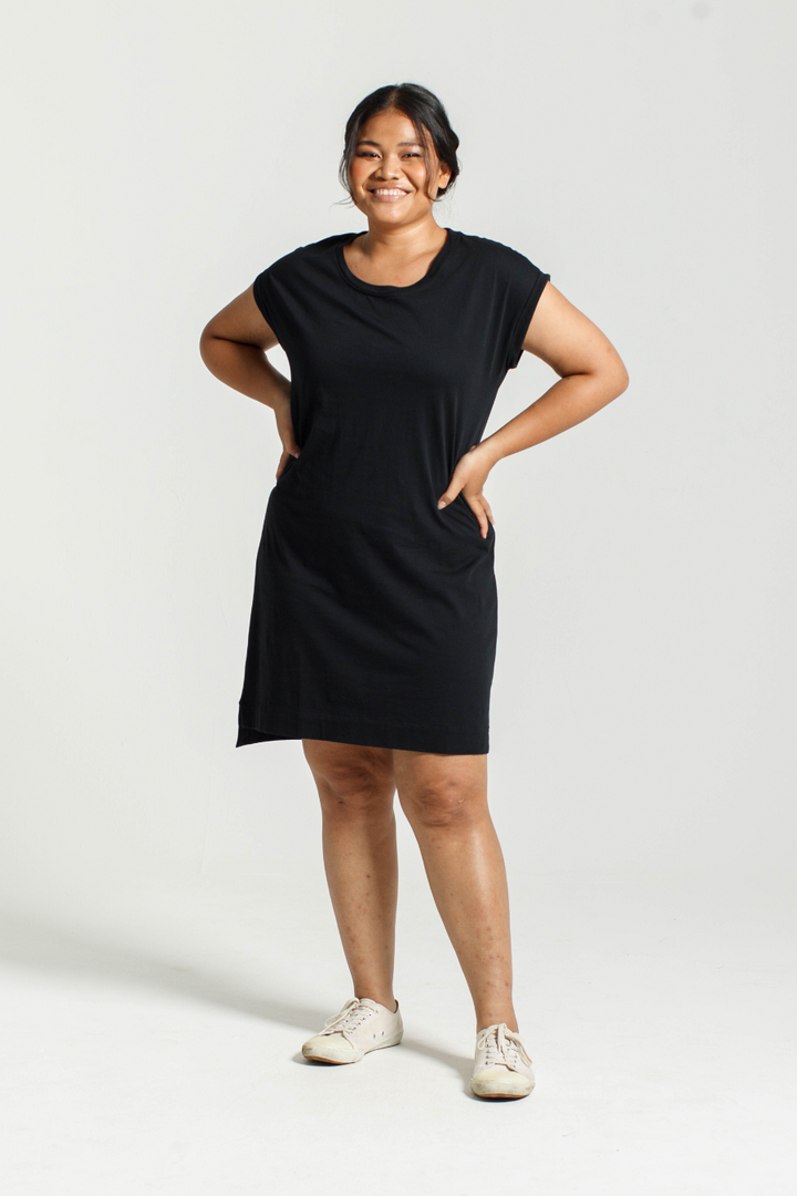 Rolled Sleeve T-shirt Dress in Black