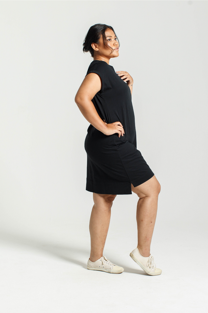 Rolled Sleeve T-shirt Dress in Black