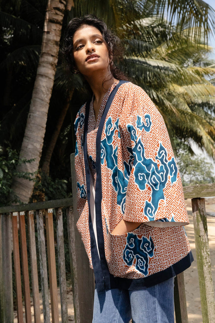 Batik Unisex Jacket In Tumbuh Clay