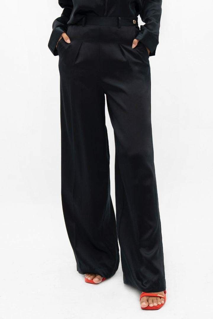 Branson BKG Wide Leg Pants In Black