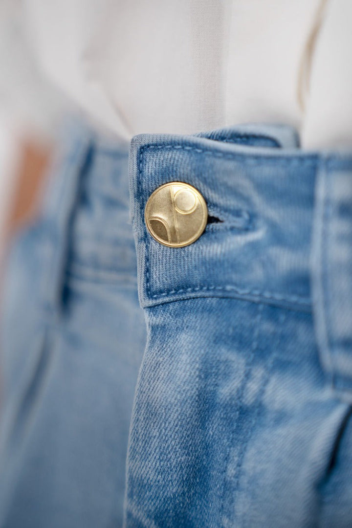 California LAX Barrel Jeans In Sky
