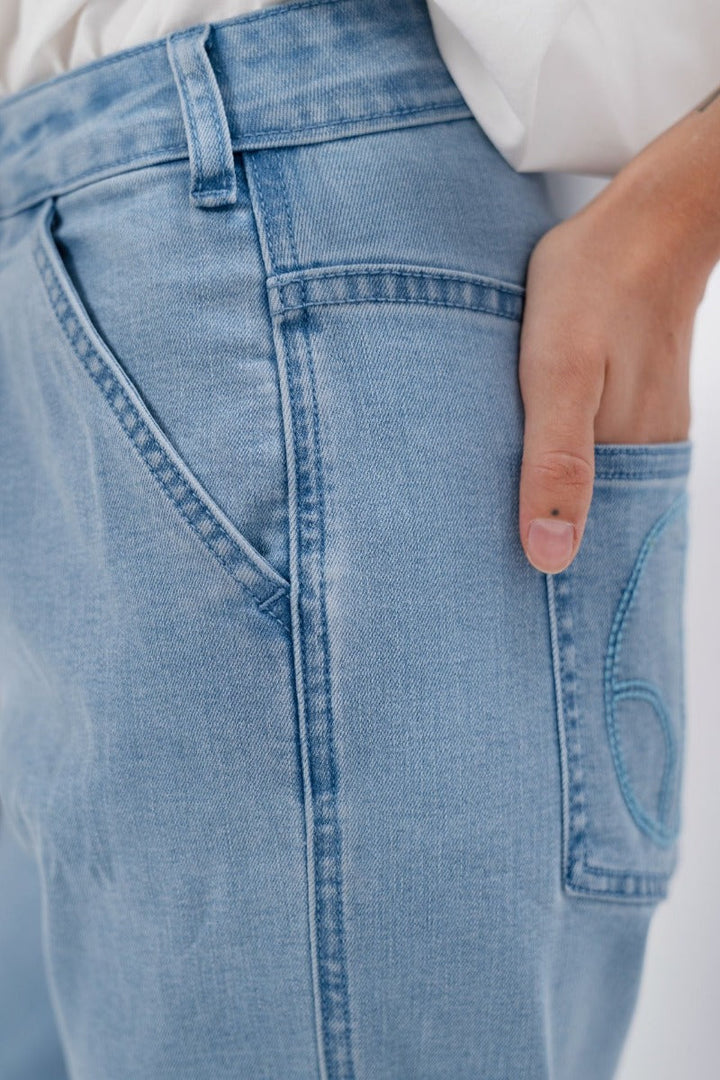 California LAX Barrel Jeans In Sky