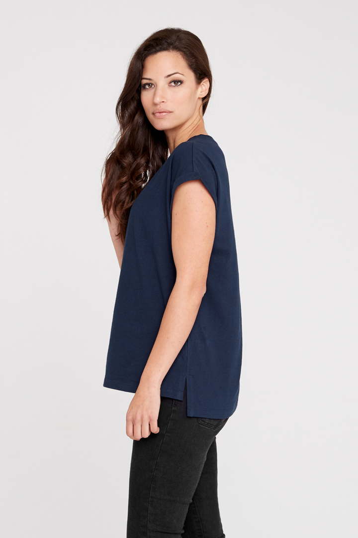 Dorsu Rolled Sleeve Crew T-shirt in Navy