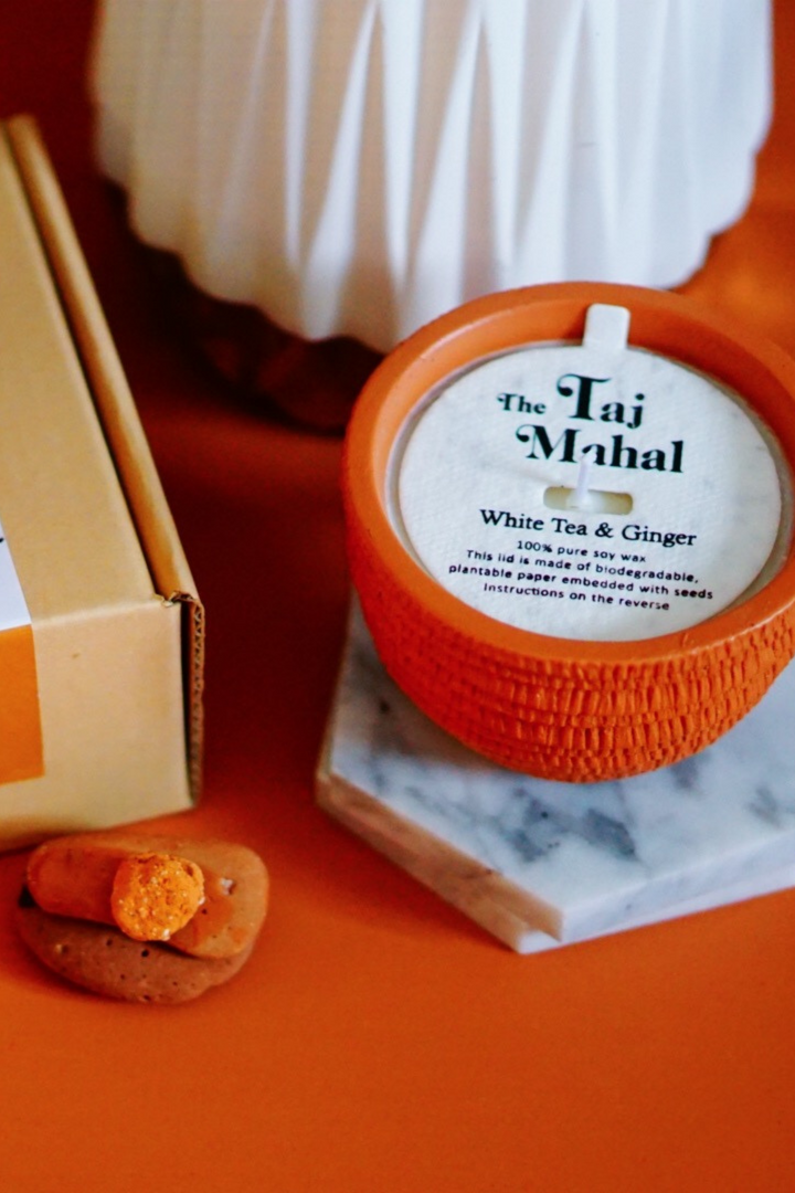 Pass It On Candle in Taj Mahal (White Tea & Ginger), available on ZERRIN