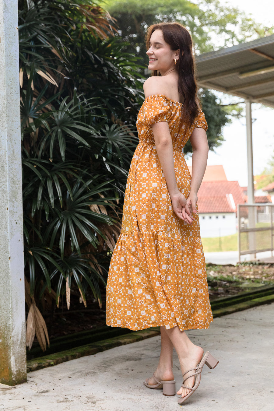 Laina Dress in Gold