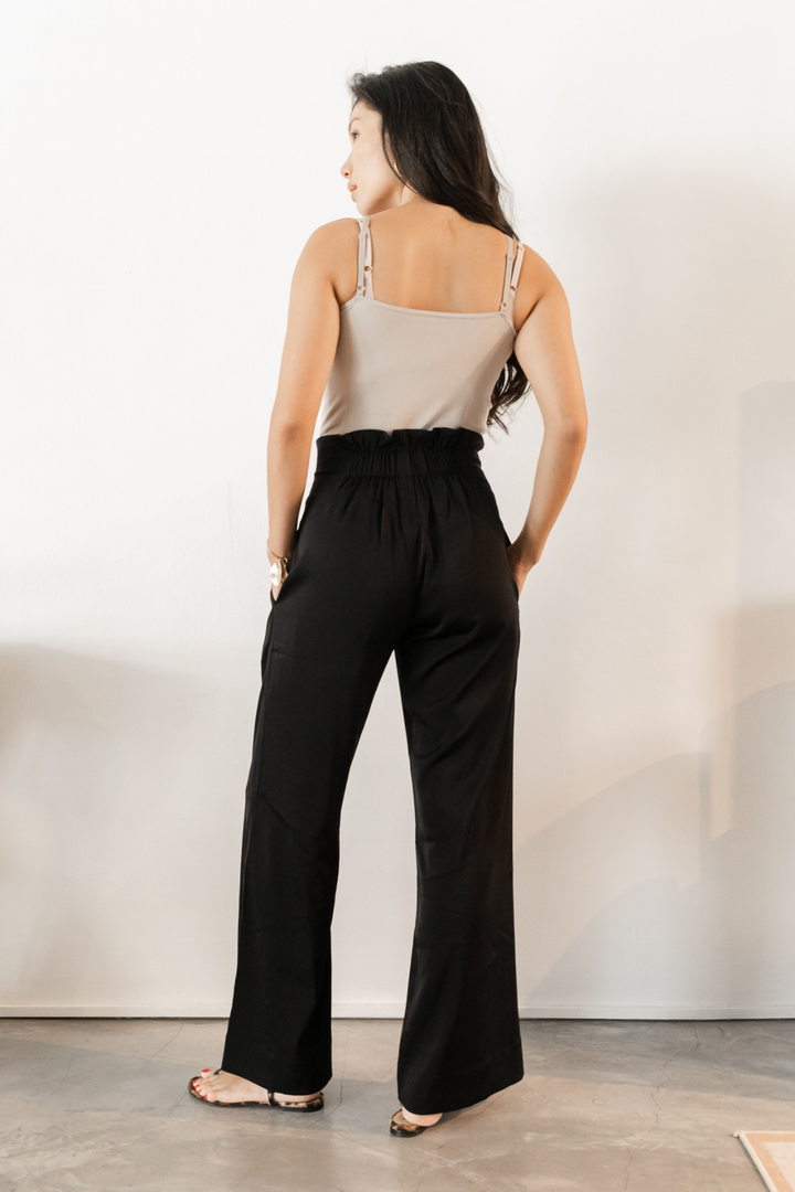Su By Hand Sammy Pants, available on ZERRIN with free Singapore shipping