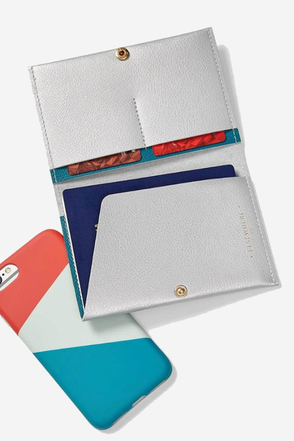 City Break Bestie Passport Cover Set in Faraway Silver