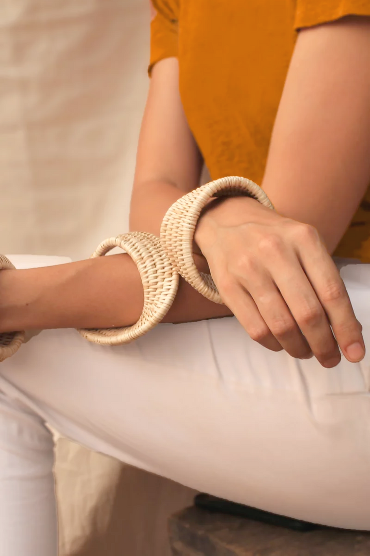 Manava Nova Bangle in Medium, available on ZERRIN with free Singapore shipping