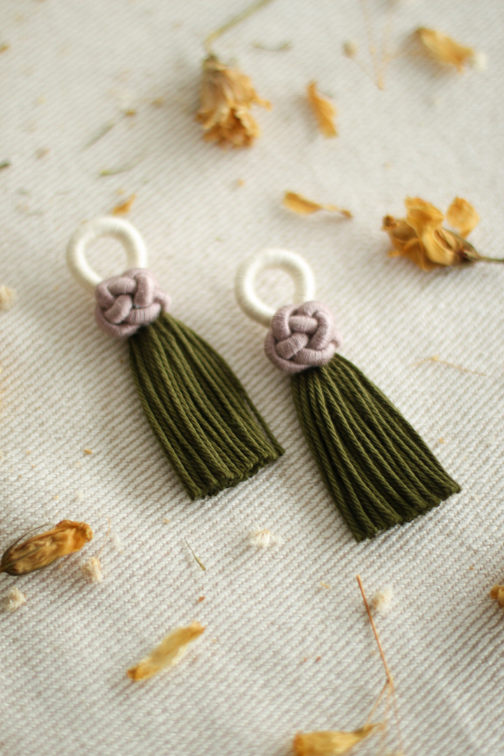 Talee Ania Knot Earrings in Mauve & Pine, available on ZERRIN with free Singapore shipping