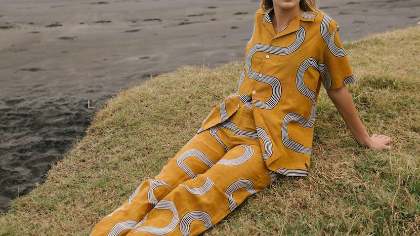 womens-tops-blouses-sustainable-fashion-zerrin-singapore