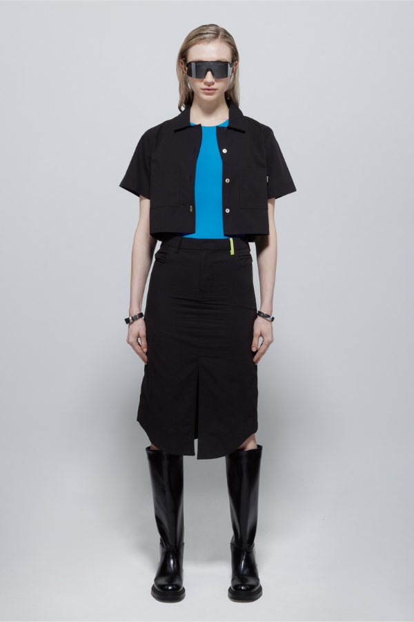 Alex Boxy Cropped Short-Sleeved Shirt In Black
