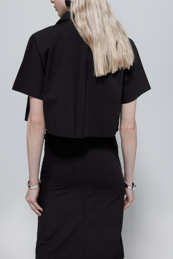Alex Boxy Cropped Short-Sleeved Shirt In Black