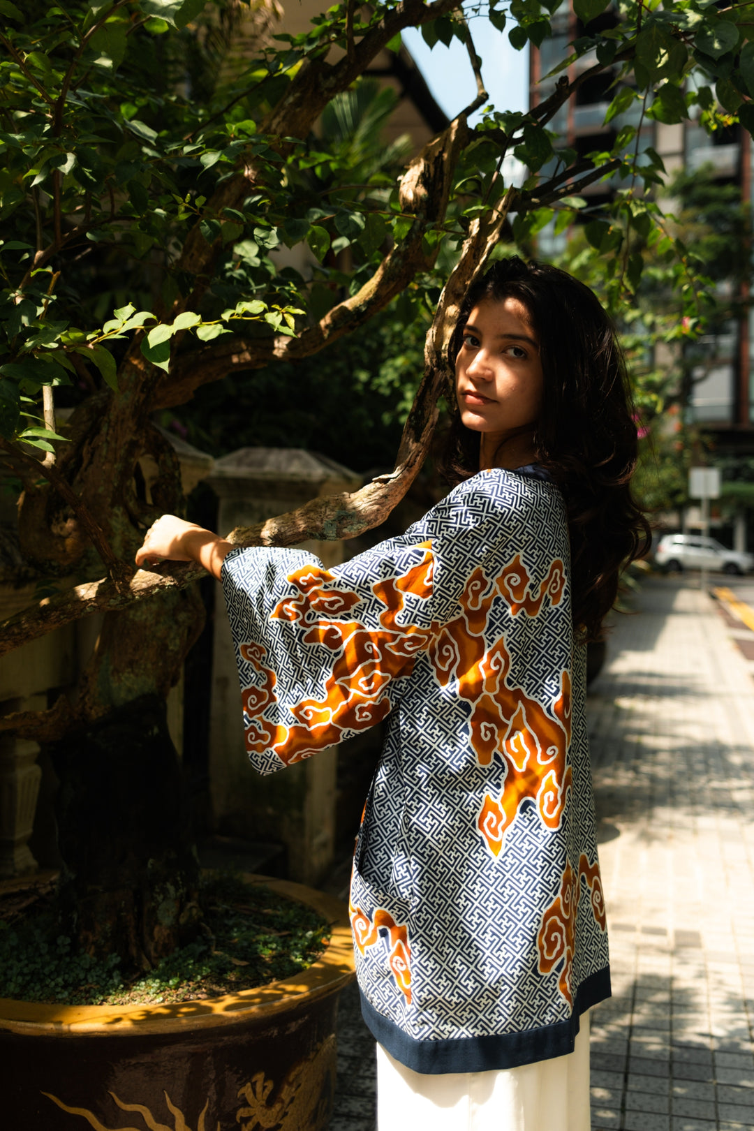 Batik Unisex Jacket in Tumbuh Indigo