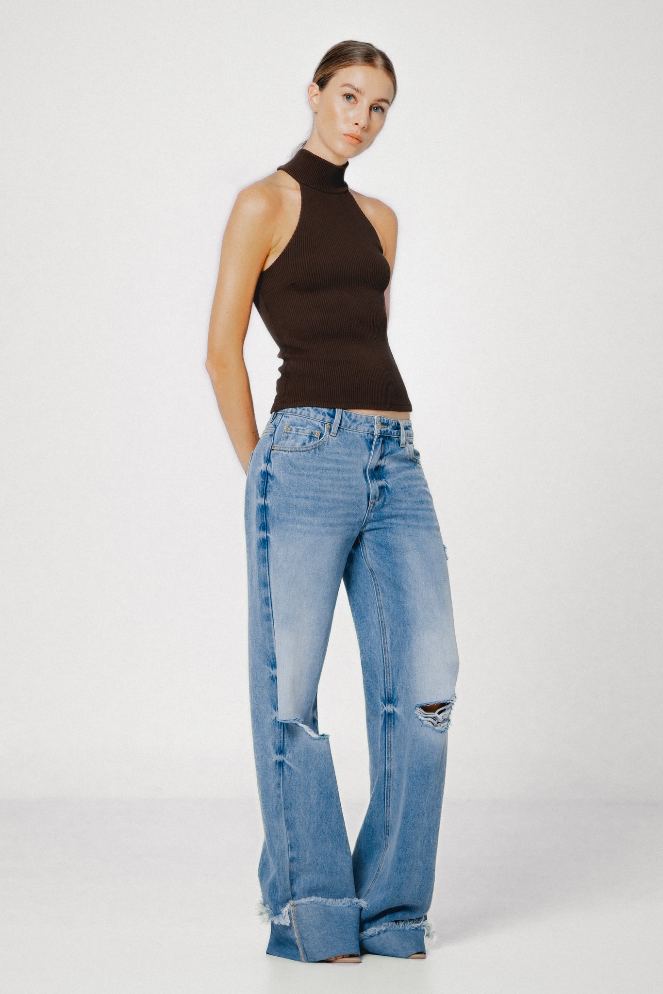 Sans Faff Hillary Halter Top | ZERRIN