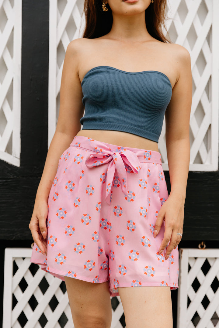 Sway Shorts In Pink Pop