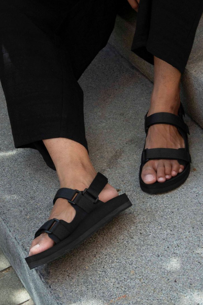 Indosole Men’s Adventurer Sandals In Black