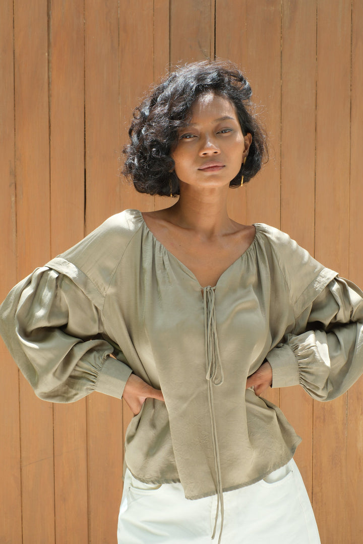 Helena Blouse In Olive