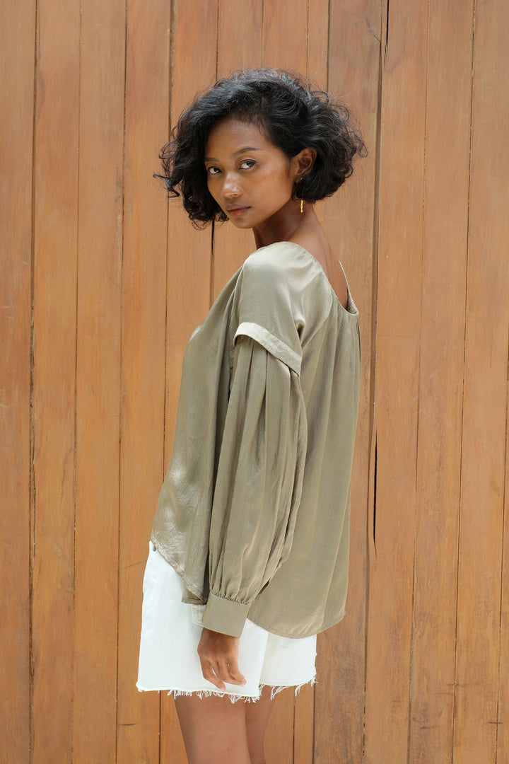 Helena Blouse In Olive