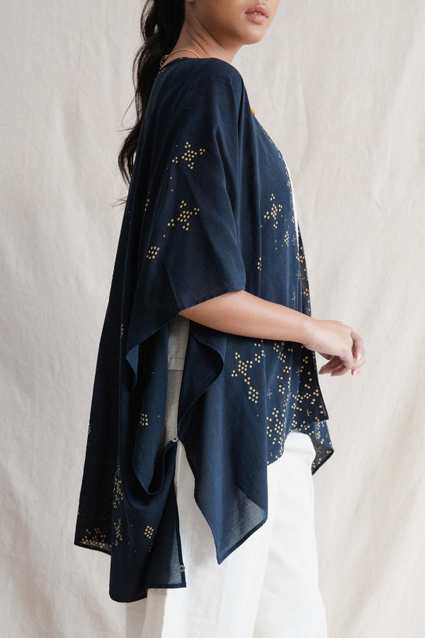 SukkhaCitta Angkasa Sylk Tencel Kimono in Noir