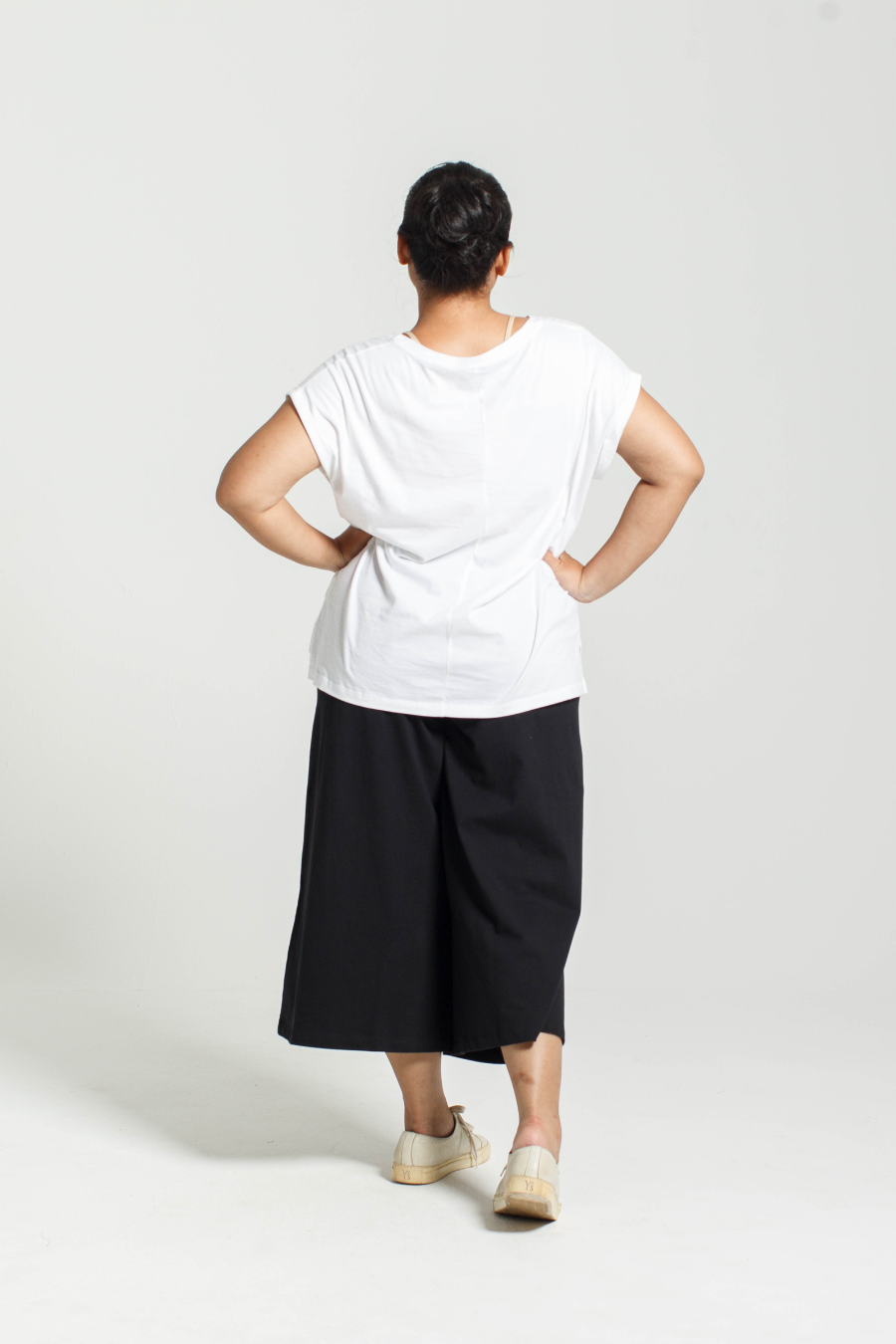 Dorsu Rolled Sleeve Crew T-Shirt in White