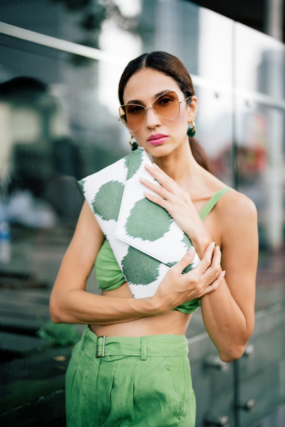 Frankitas Titin Clutch in Green & White