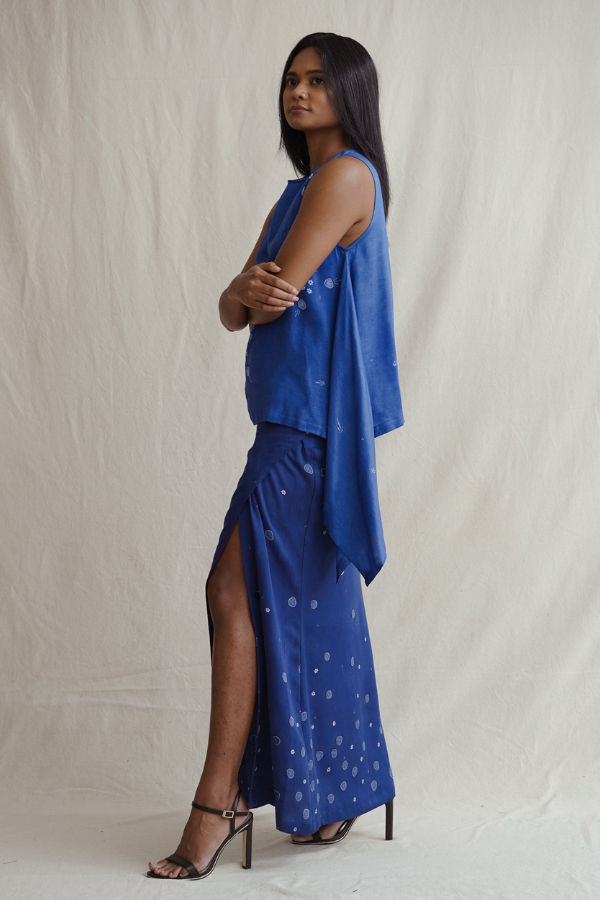 SukkhaCitta Seribu Bunga Tencel Ocean Top in Indigo
