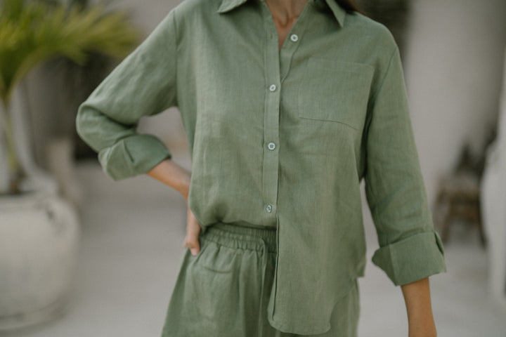 Classic Linen Shirt in Khaki Green