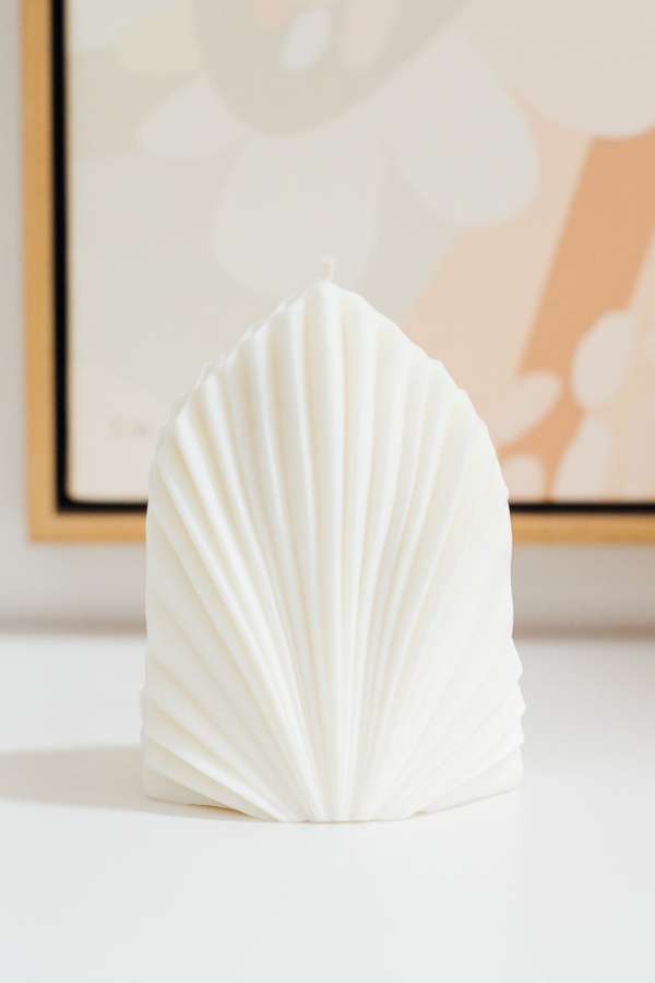 MIRA Nora Sculpture Candle
