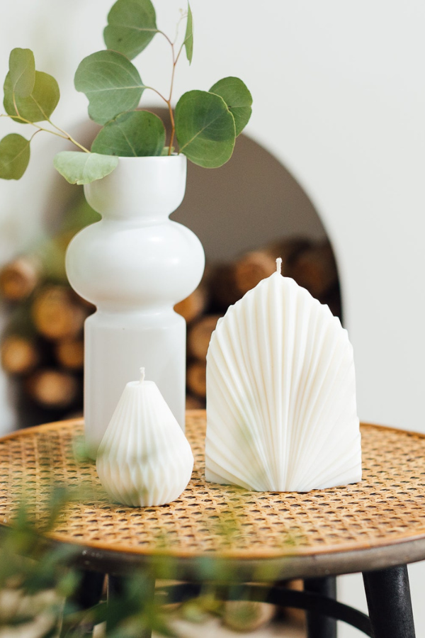 MIRA Nora Sculpture Candle