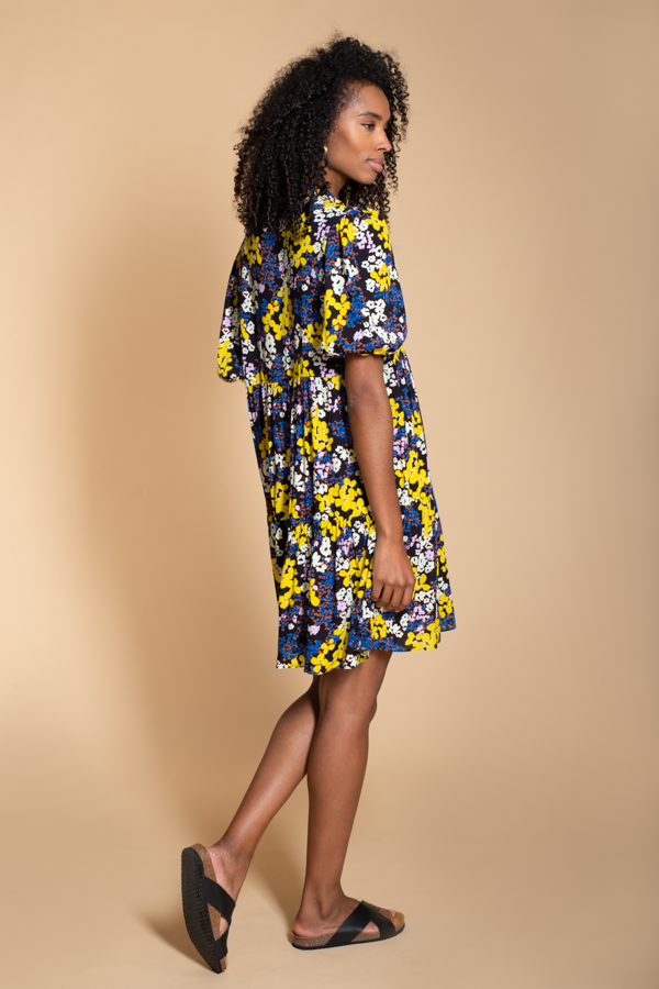 Lilium Short Tiered Dress in Ditsy Floral Print
