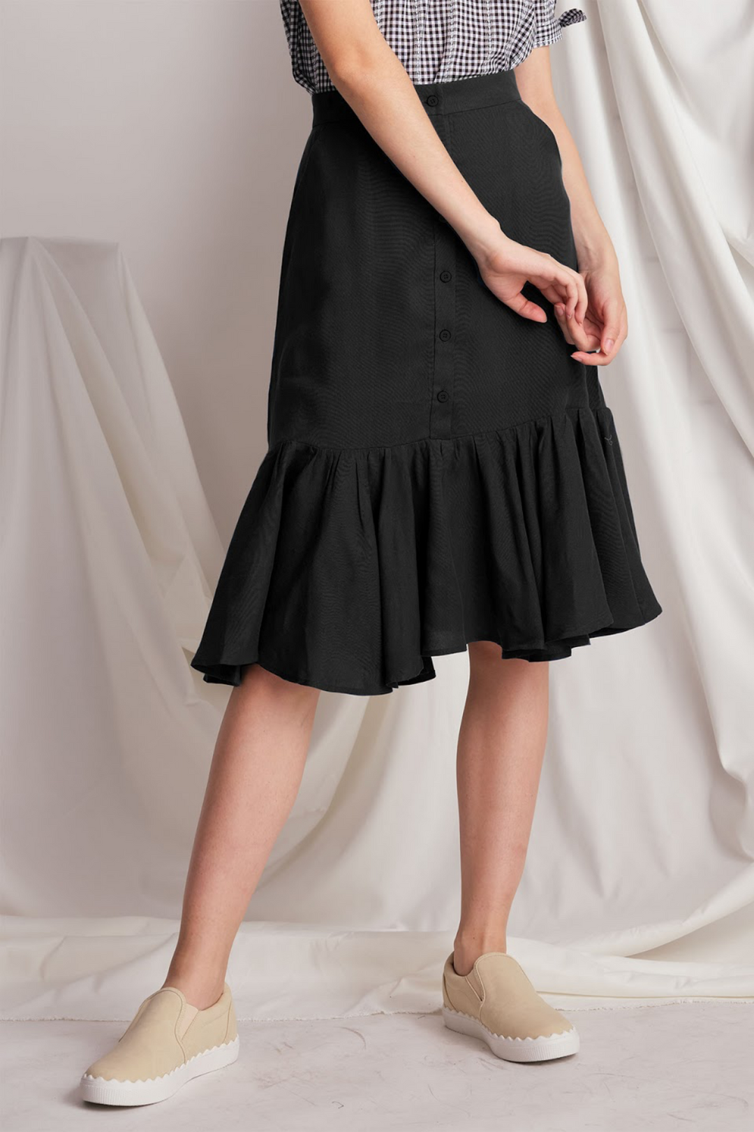 Lily & Lou Louise Skirt in Dark Grey, available in ZERRIN