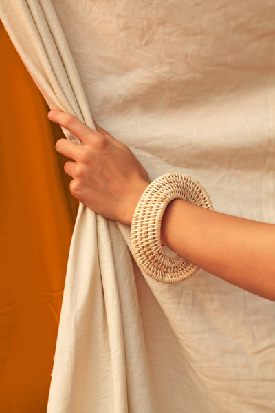 Manava Halo Bangle in Medium, available on ZERRIN with free Singapore shipping