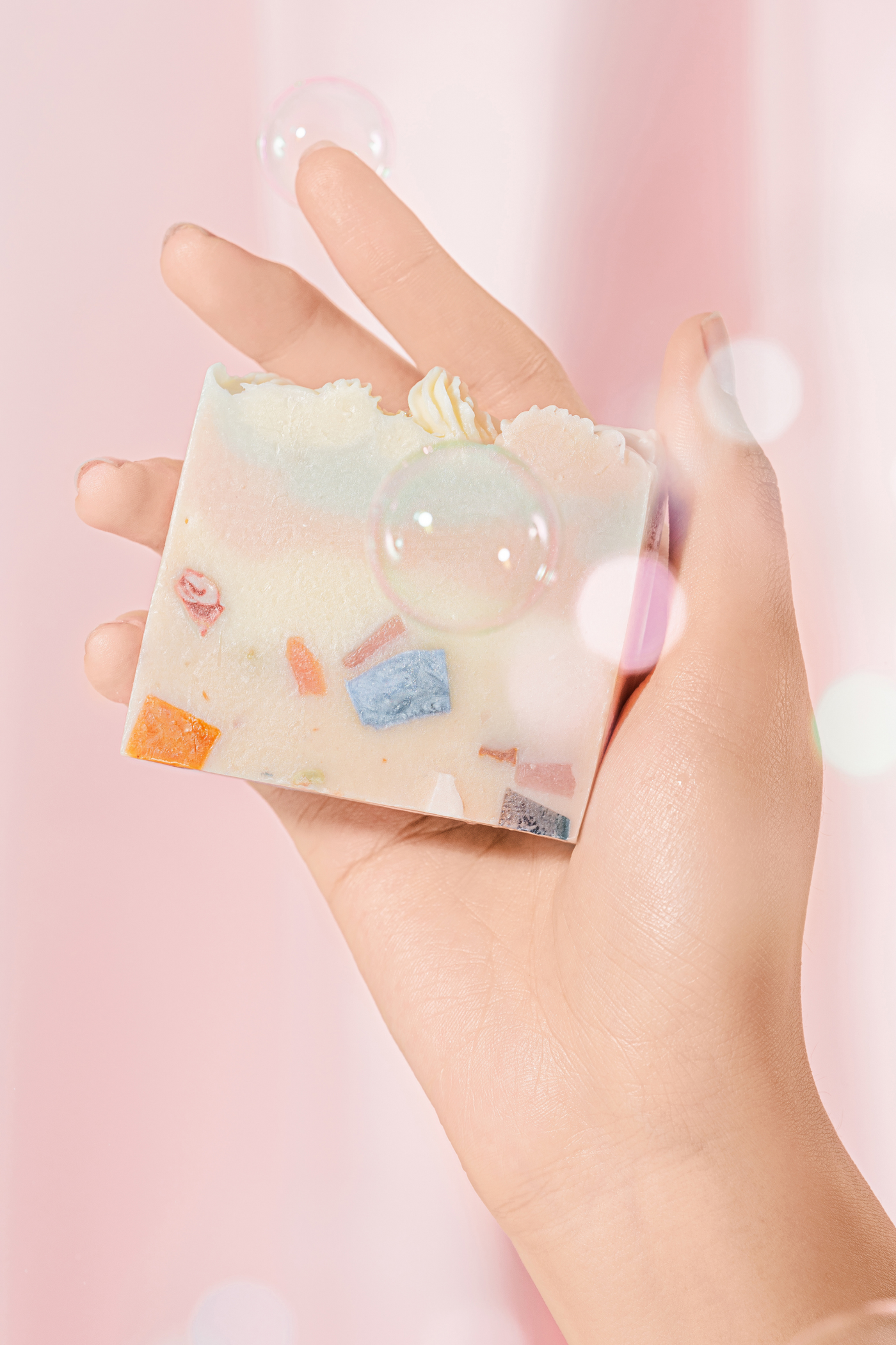 Gentle Mood Celebratory Mood Bar, available on ZERRIN with free Singapore shipping