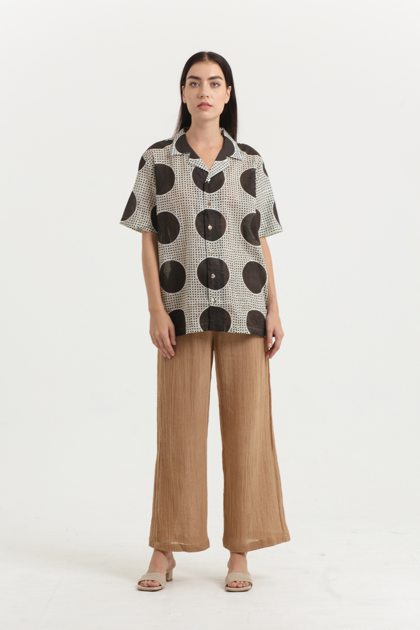Stain Ringo Shirt in Domino, available on ZERRIN with free Singapore shipping