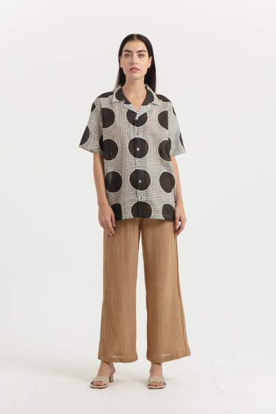 Stain Ringo Shirt in Domino, available on ZERRIN with free Singapore shipping